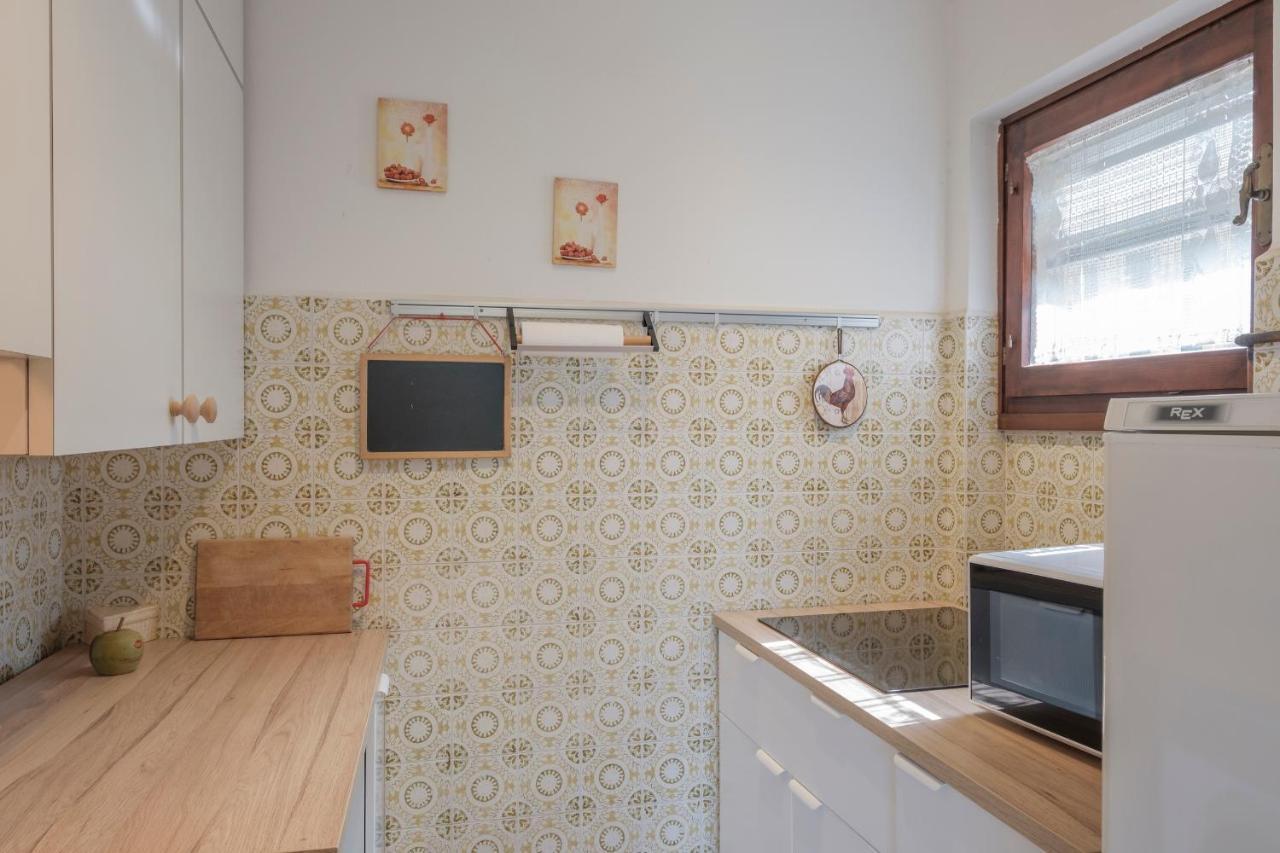 Villa Ida - 2 Bedrooms Apartment With Private Garden ซีร์มิโอเน ภายนอก รูปภาพ